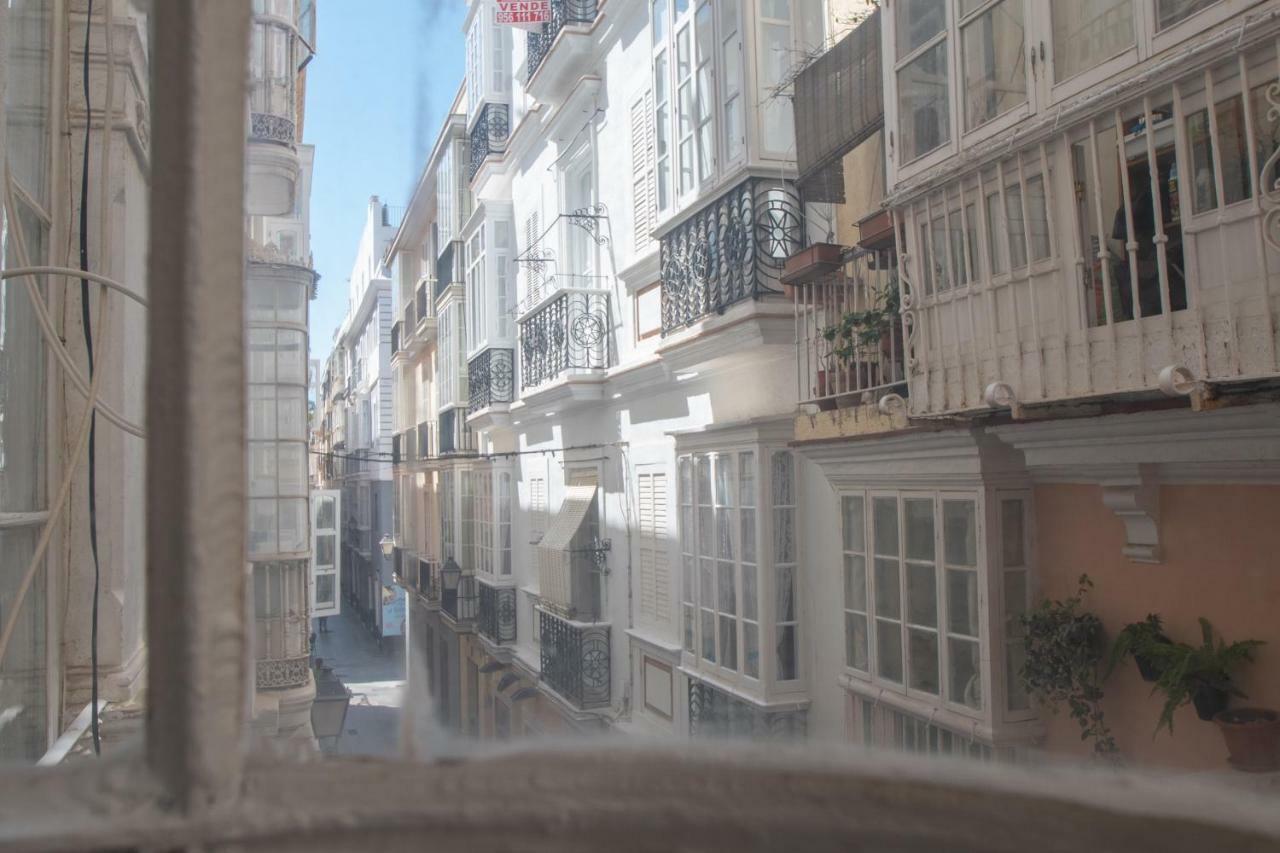 Apartamento Del Arqueologo De Cadiz Bagian luar foto